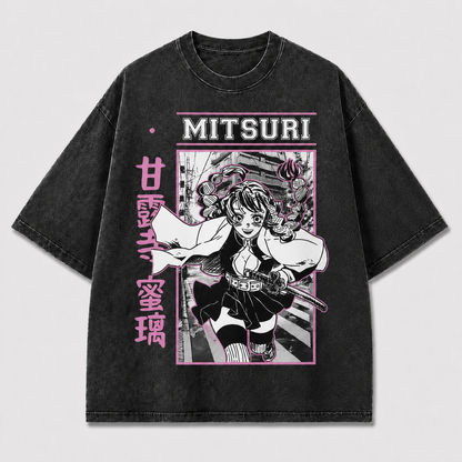 And Action Portrait Featuring a Cheerful Braided Oversized Graphic Tee