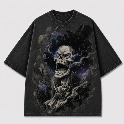 Oversized Streetwear Graphic Tee – Smoky Skull Top Hat Print
