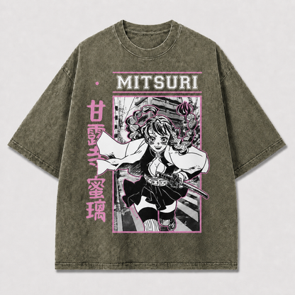 And Action Portrait Featuring a Cheerful Braided Oversized Graphic Tee